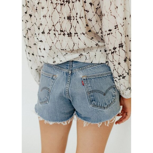 NWT RE/DONE x LEVI'S THE SHORT IN INDIGO SZ 25